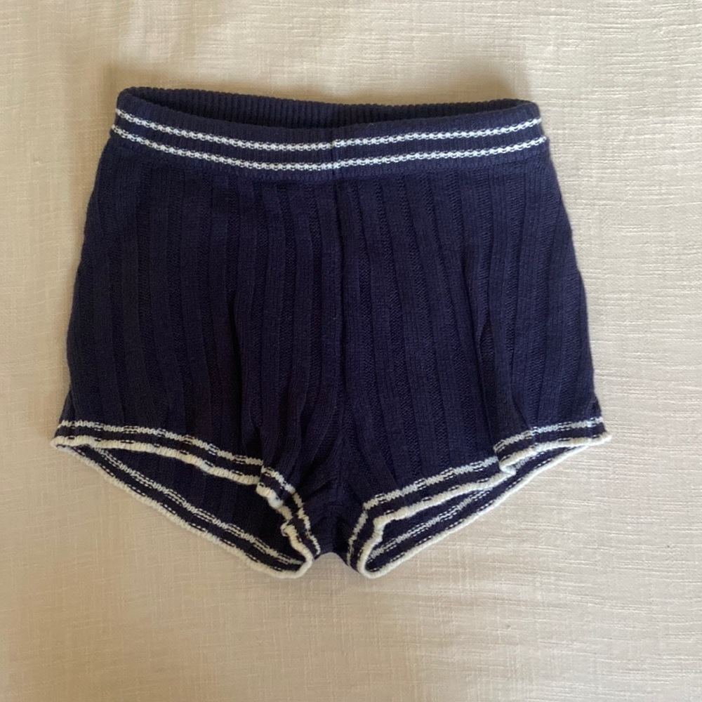 High waisted booty shorts